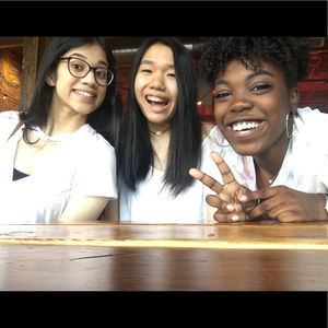 Meet your Posher, Mia